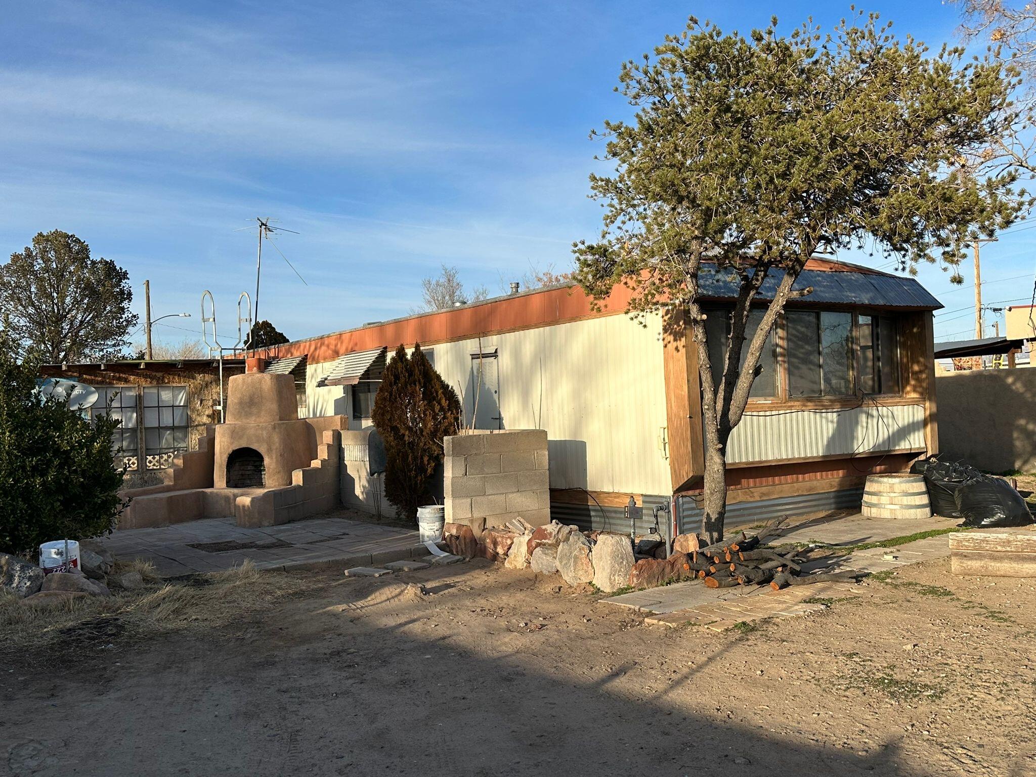 1127 Old Coors Drive SW, Albuquerque, New Mexico 87121, ,Commercial Sale,For Sale,1127 Old Coors Drive SW,1056264