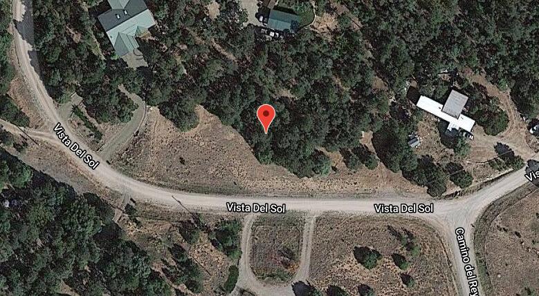 Great lot in Green Ridge Acres area of the East Mountains! Enjoy the rural quiet of the East Mountains. This 1.01 acre level lot is on a quiet cul de sac with easy access to popular trails, shops and restaurants nearby and a short commute to Albuquerque. Plenty of flat ground to build on!