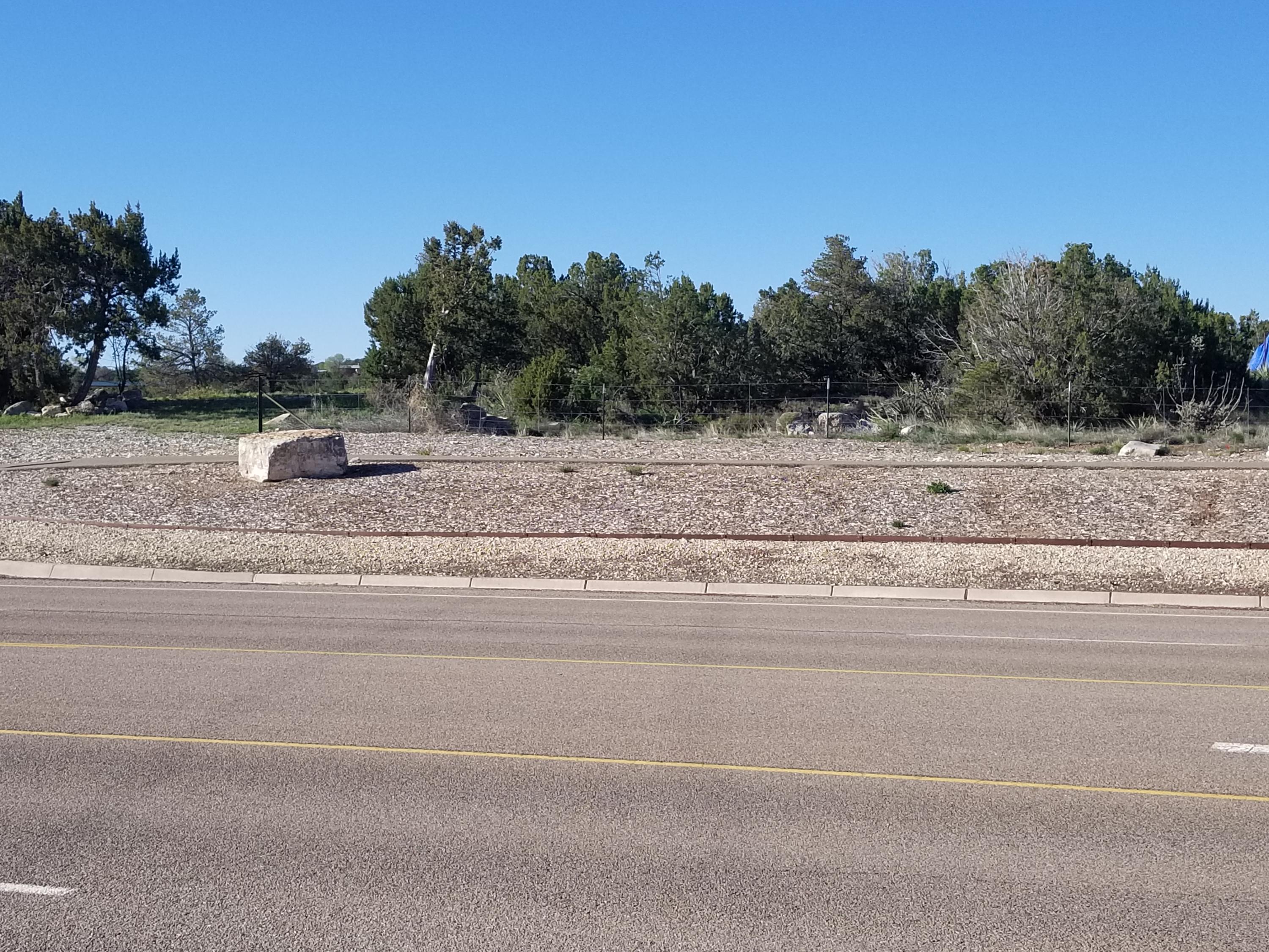 1914 Us Route 66, Edgewood, NM 87015
