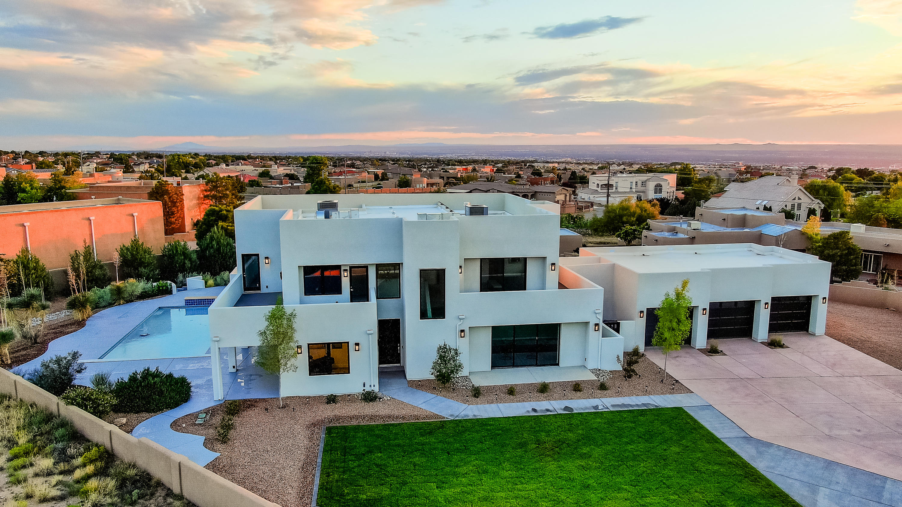 Far NE Albuquerque Luxury Homes