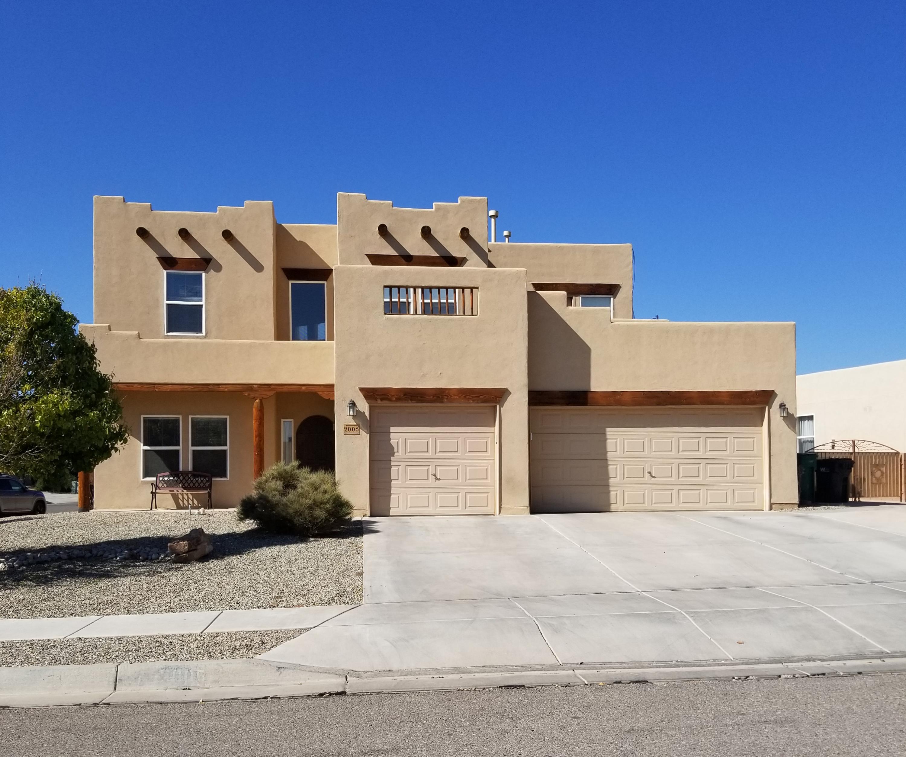 Rio Rancho homes between 350k and 400k.