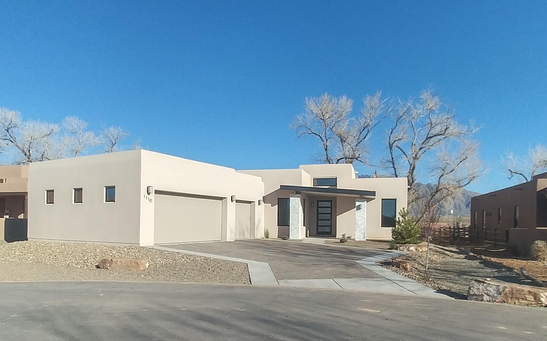 Bernalillo NM Luxury Homes