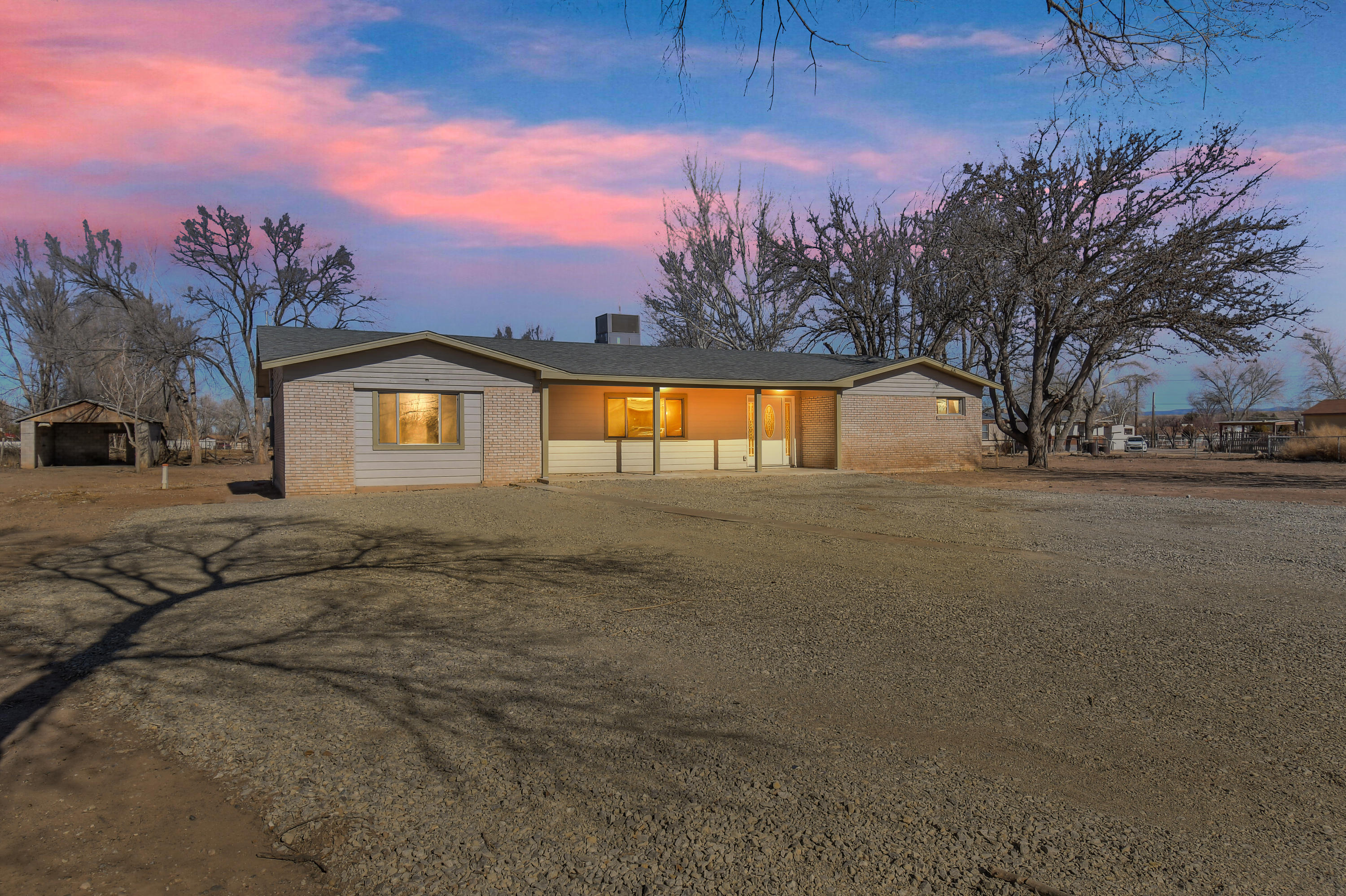 Los Lunas 87031 Homes for Sale