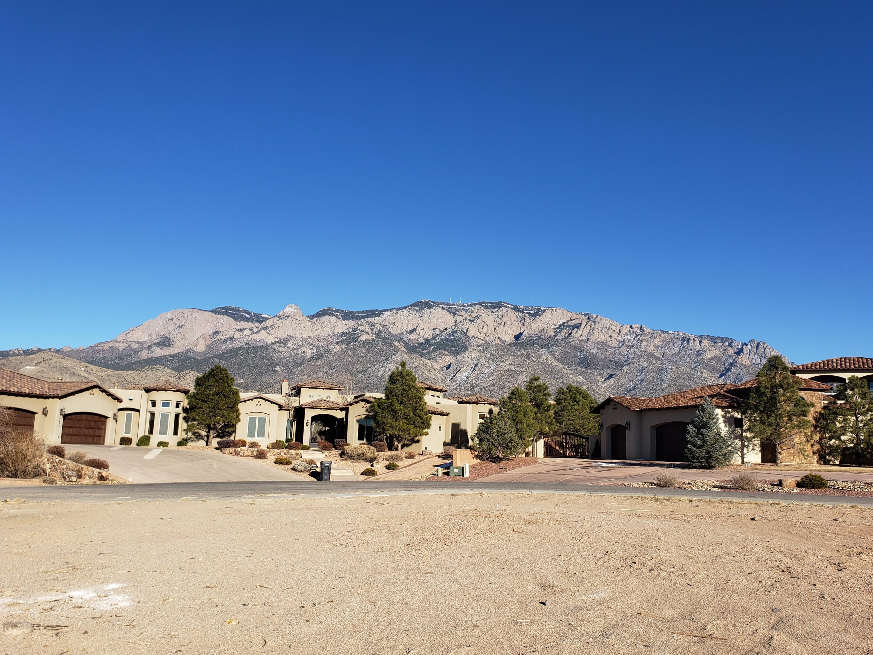 9401 Sally Ann Lane (Elena Dr.) Lane NE, Albuquerque, NM 87122