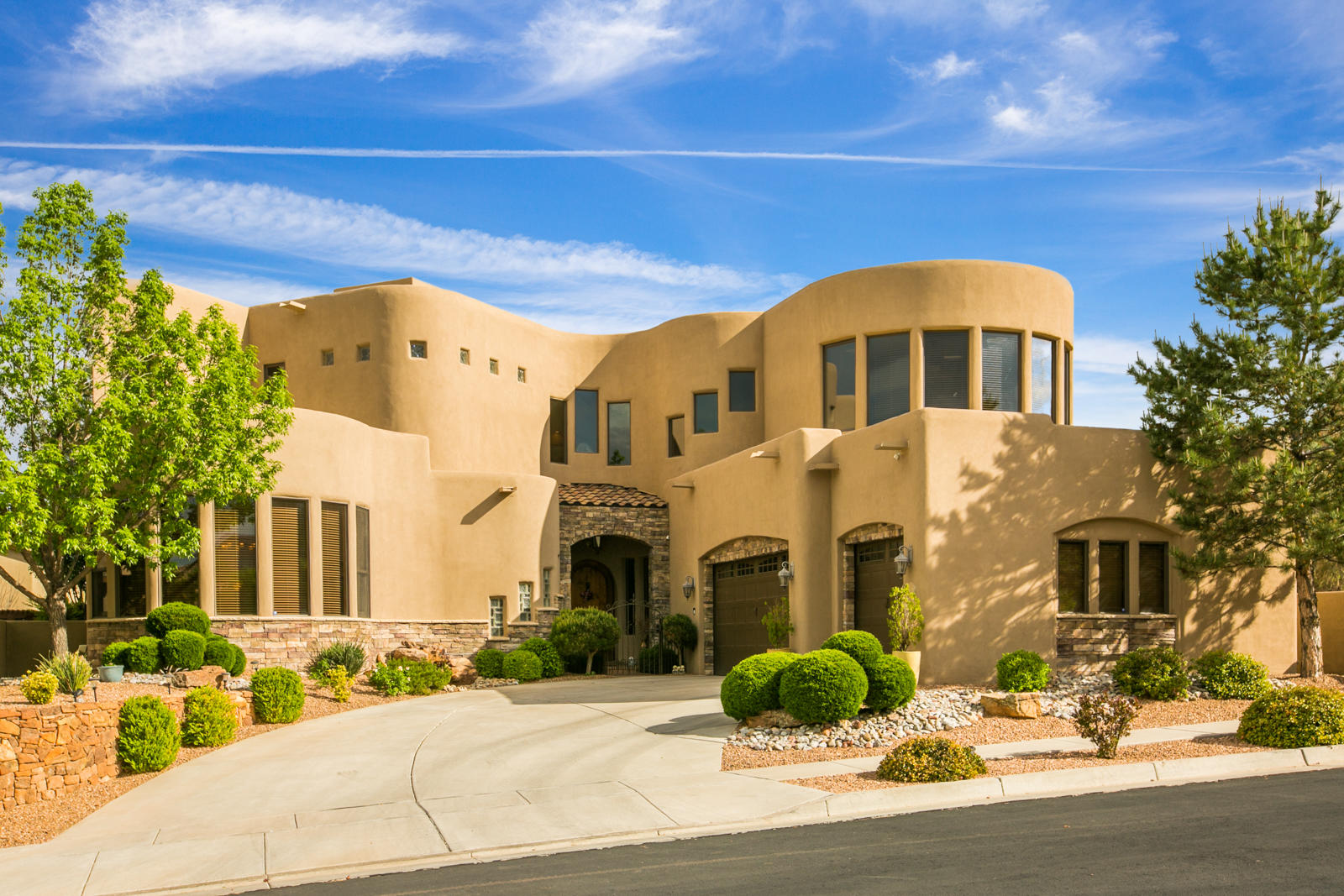 Westside Albuquerque Homes from 600,000 to 800,000