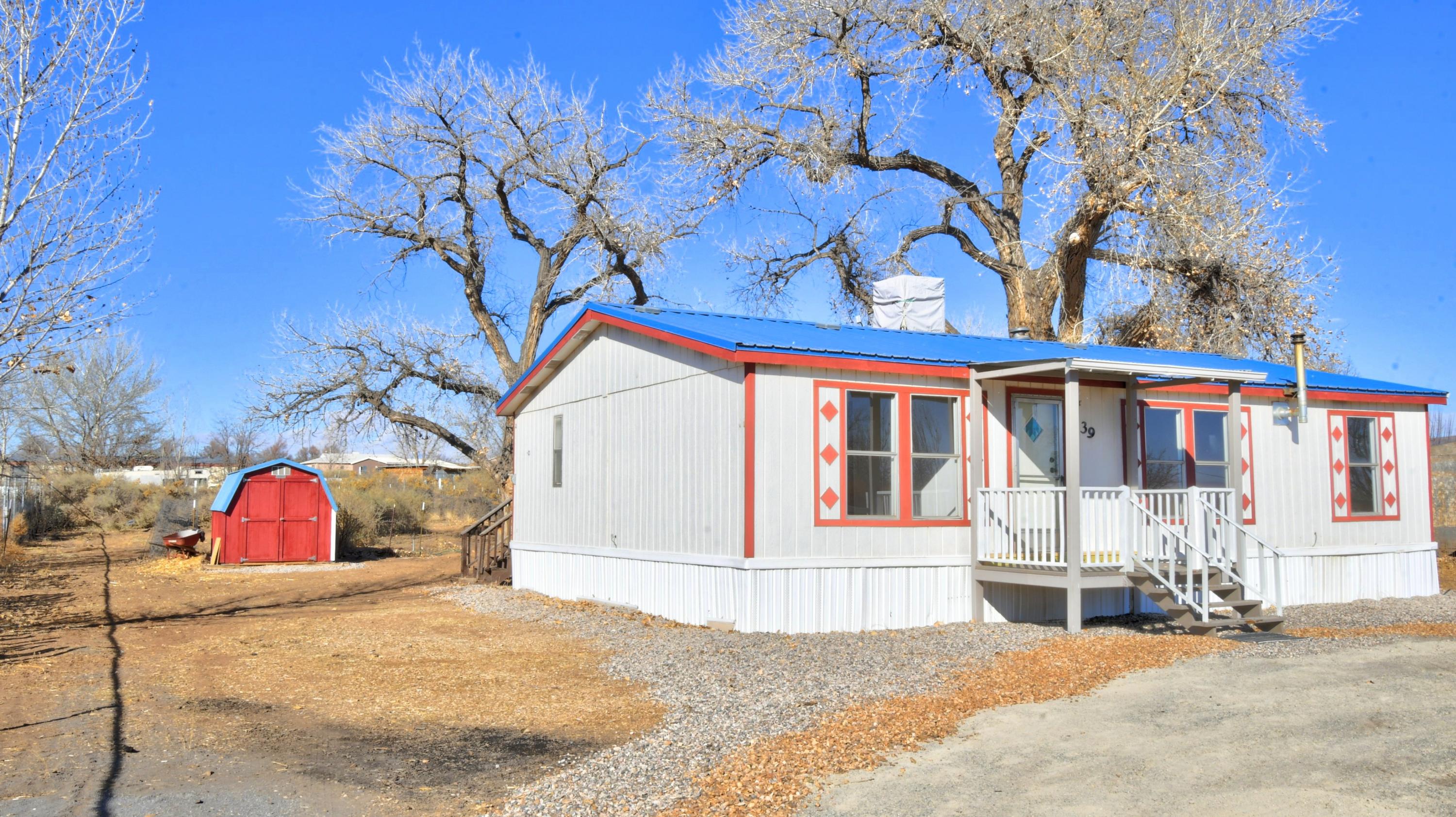 Homes For Sale In Los Lunas NM Priced 100,000 to 200,000