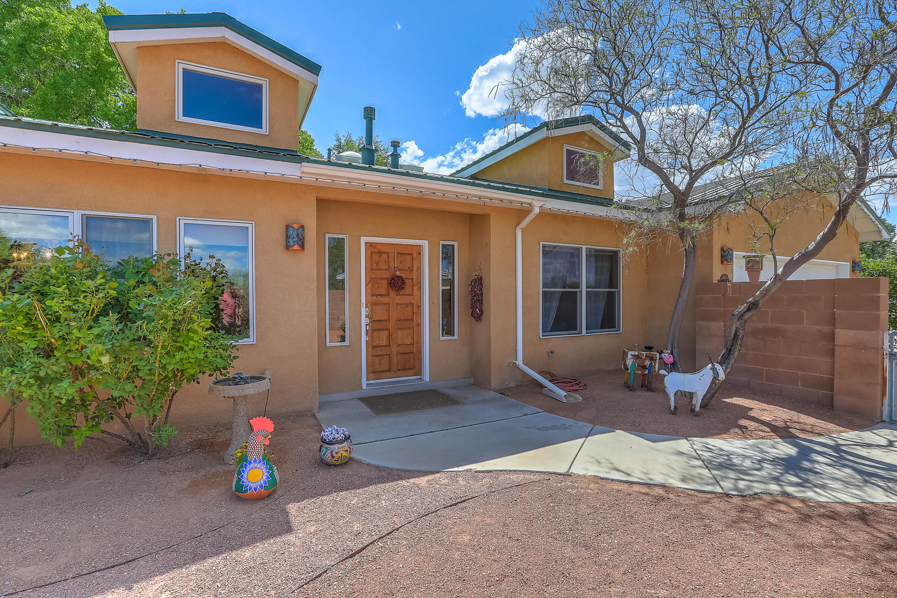 Corrales Luxury Homes