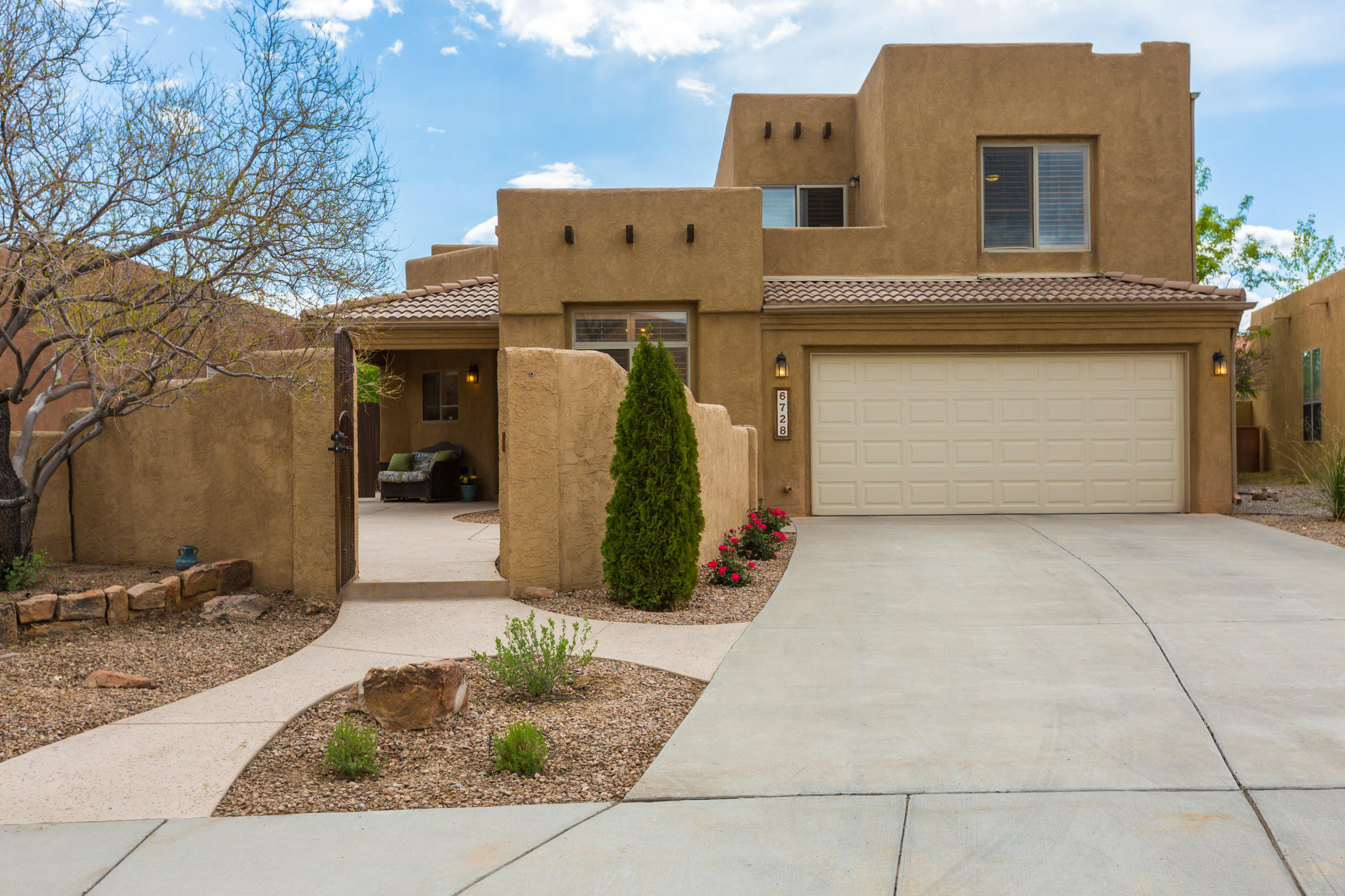 Mid North Valley Homes for Sale