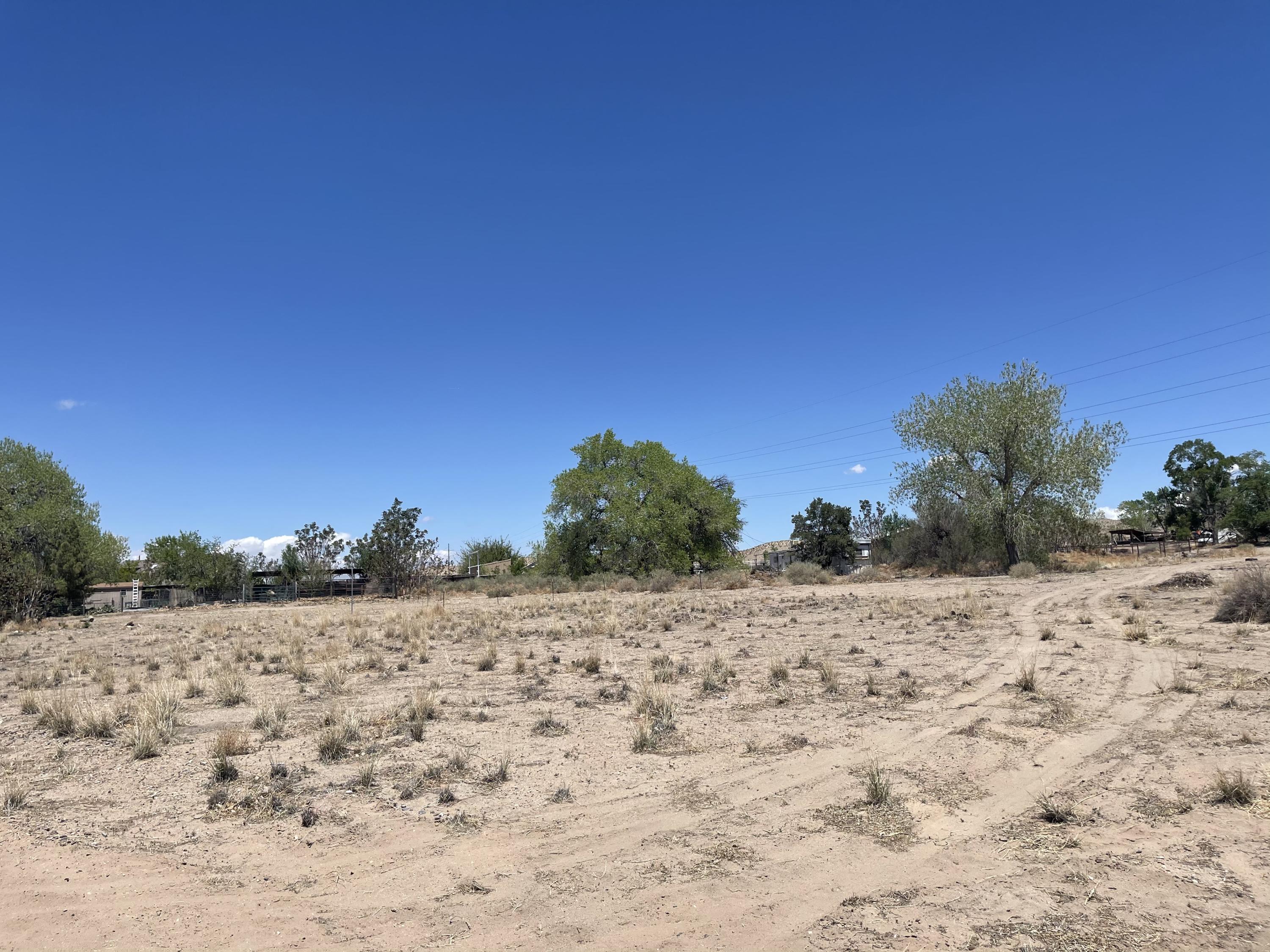 La Ladera Rd, Peralta, NM 87042