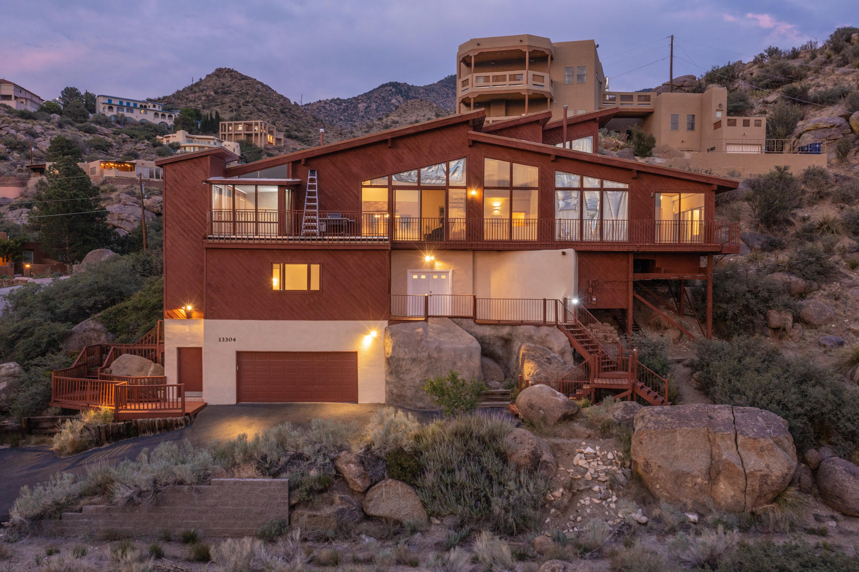 Northeast Heights Albuquerque Homes 500,00 and Above