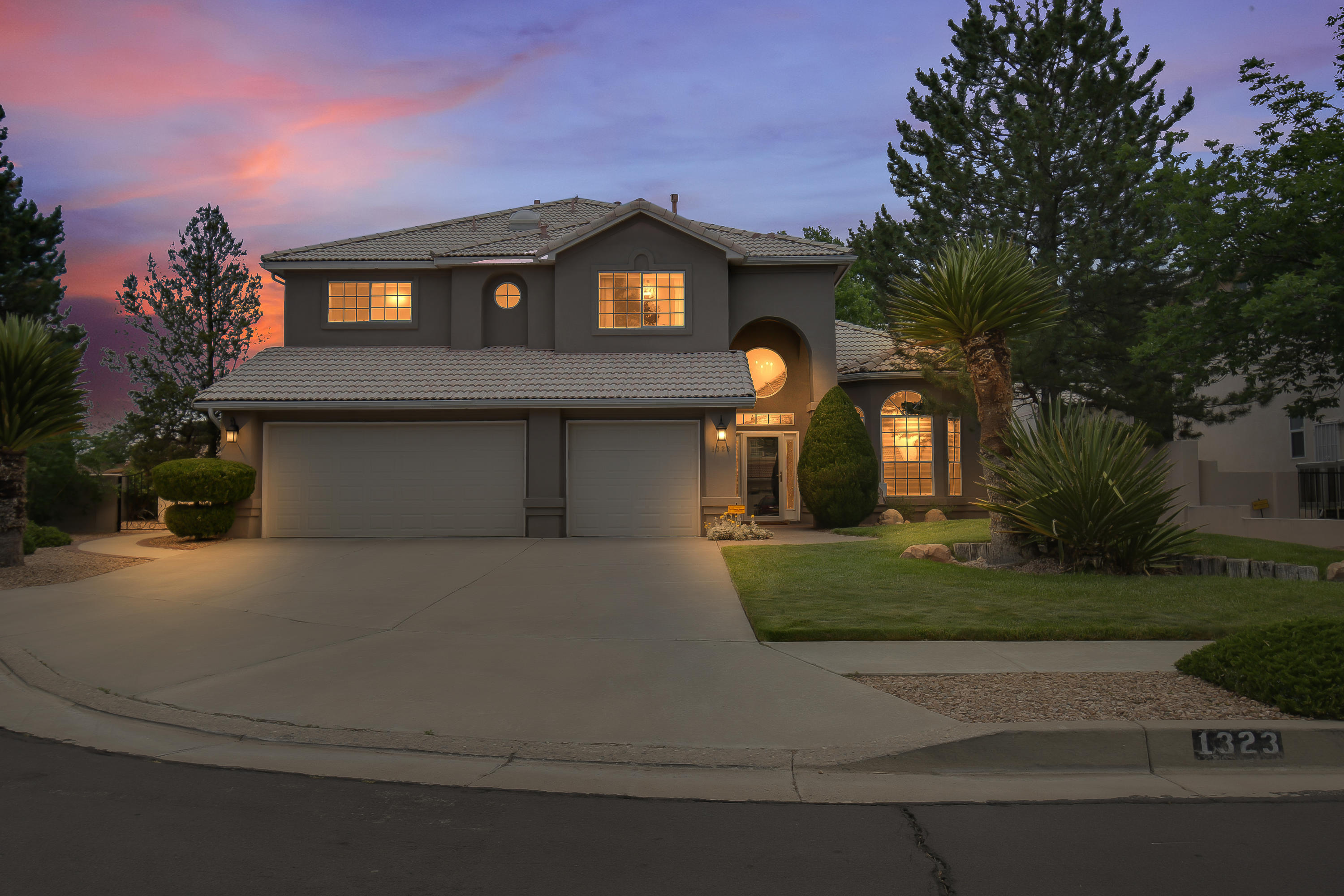 Northeast Heights Albuquerque Homes 400,000 to 500,000