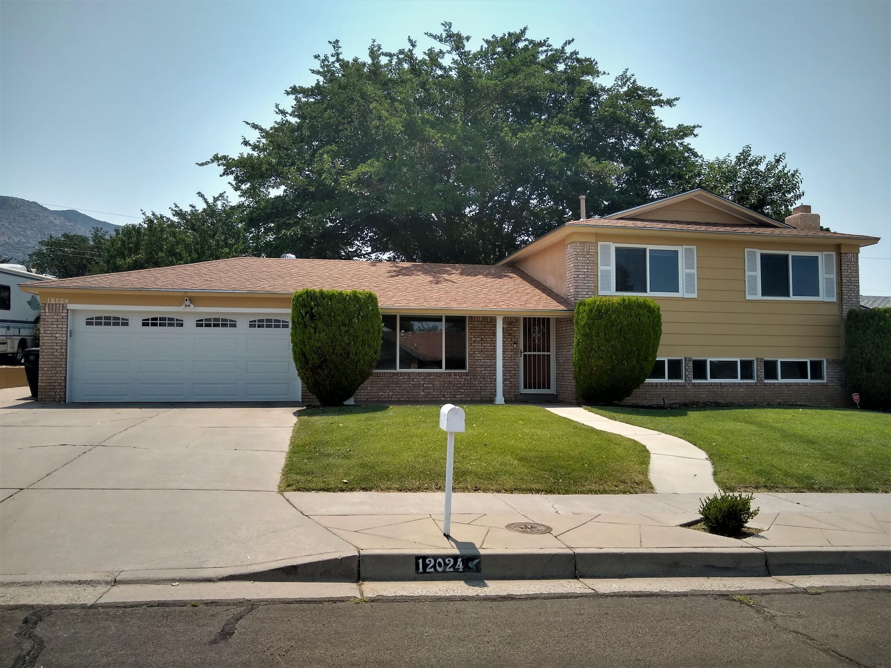 Holiday Park Albuquerque, NM Homes For Sale