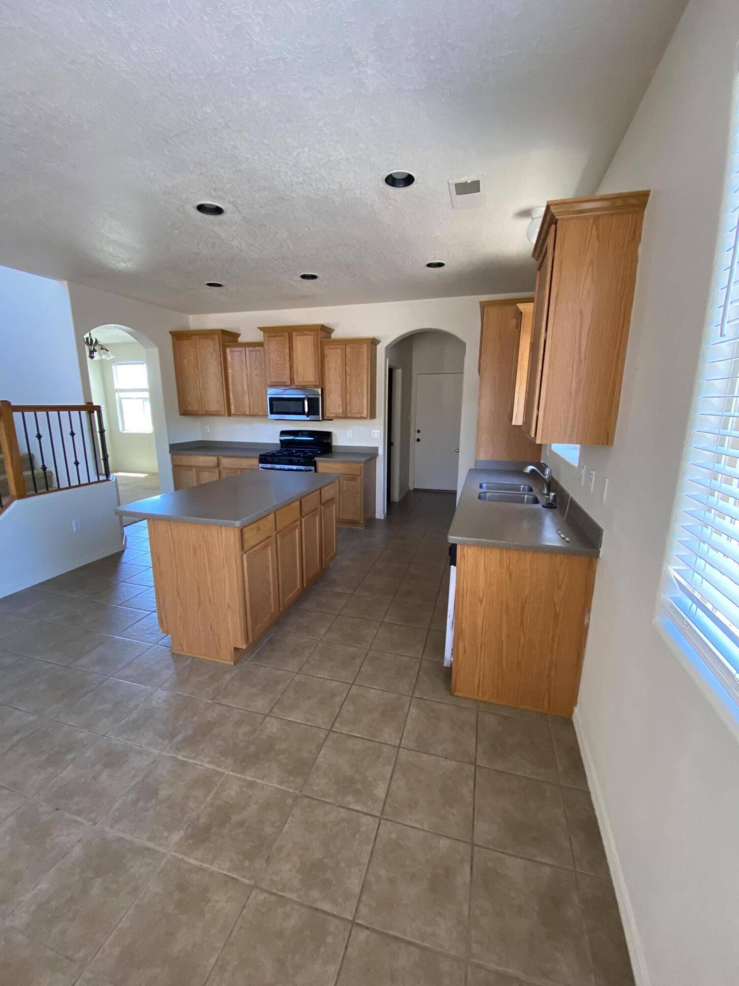 3534 Red Canyon Drive NE