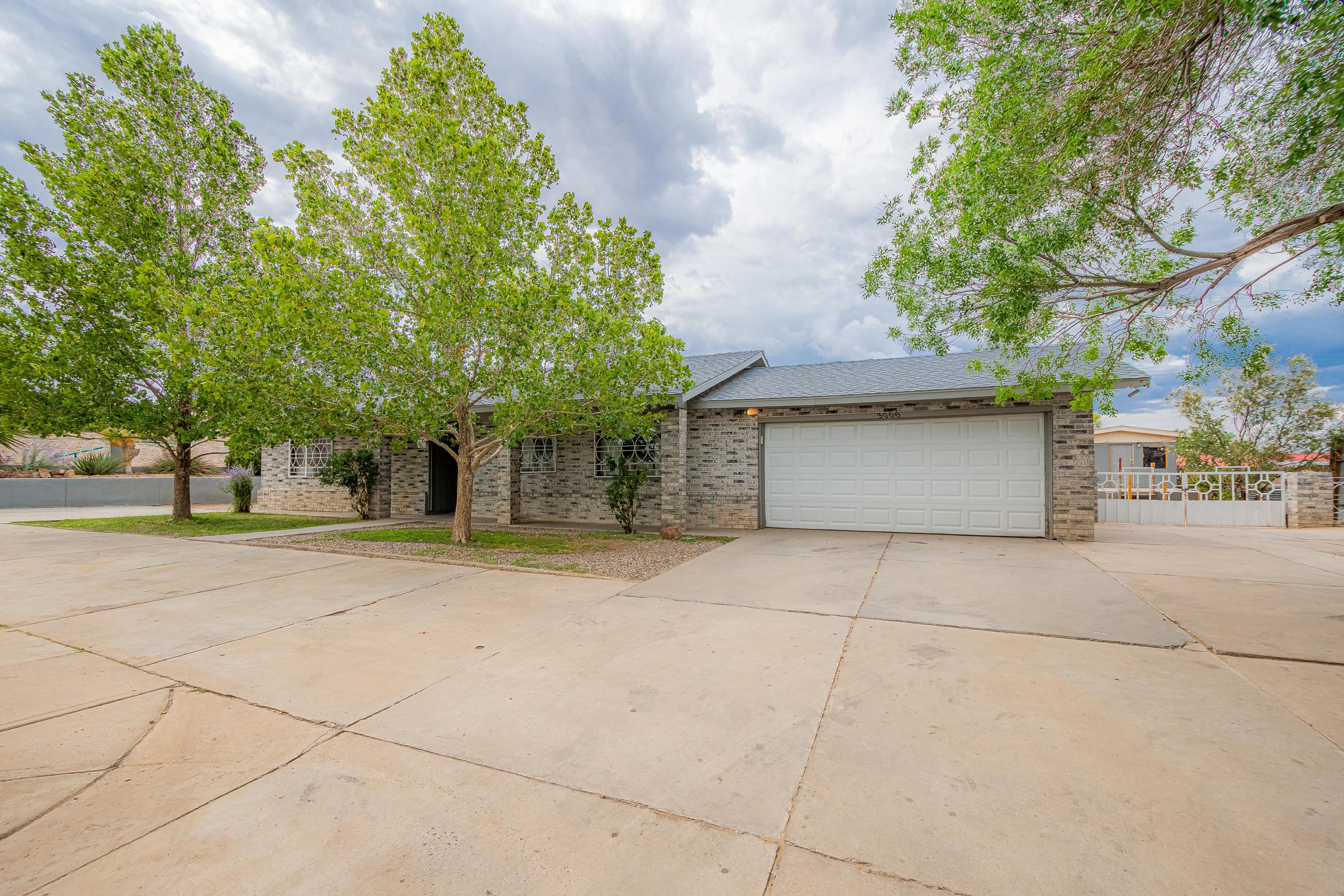 The home you've been looking for just went on the market! This 3 bedroom, 2 bath home sits on .50 of an acre, with plenty of room for your outside toys, animals and backyard access as well. Don't miss out on this South Valley dream home.