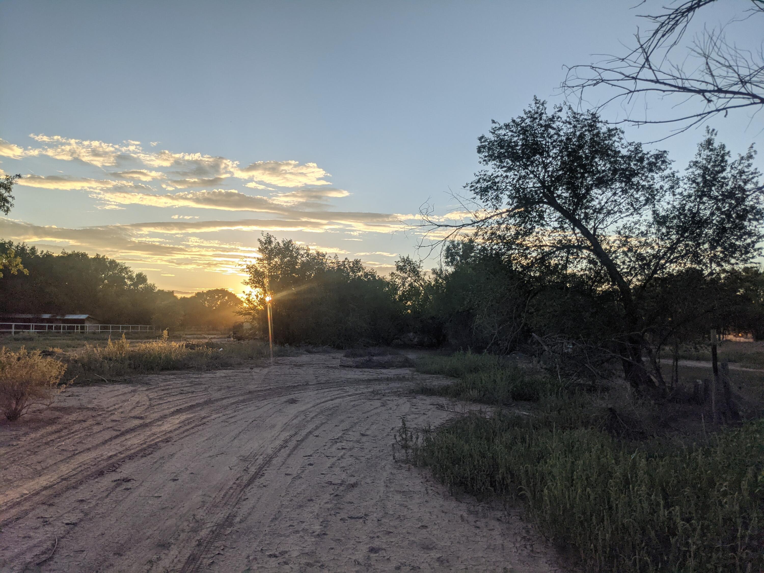 5785 Corrales Road NW, Corrales, NM 87048