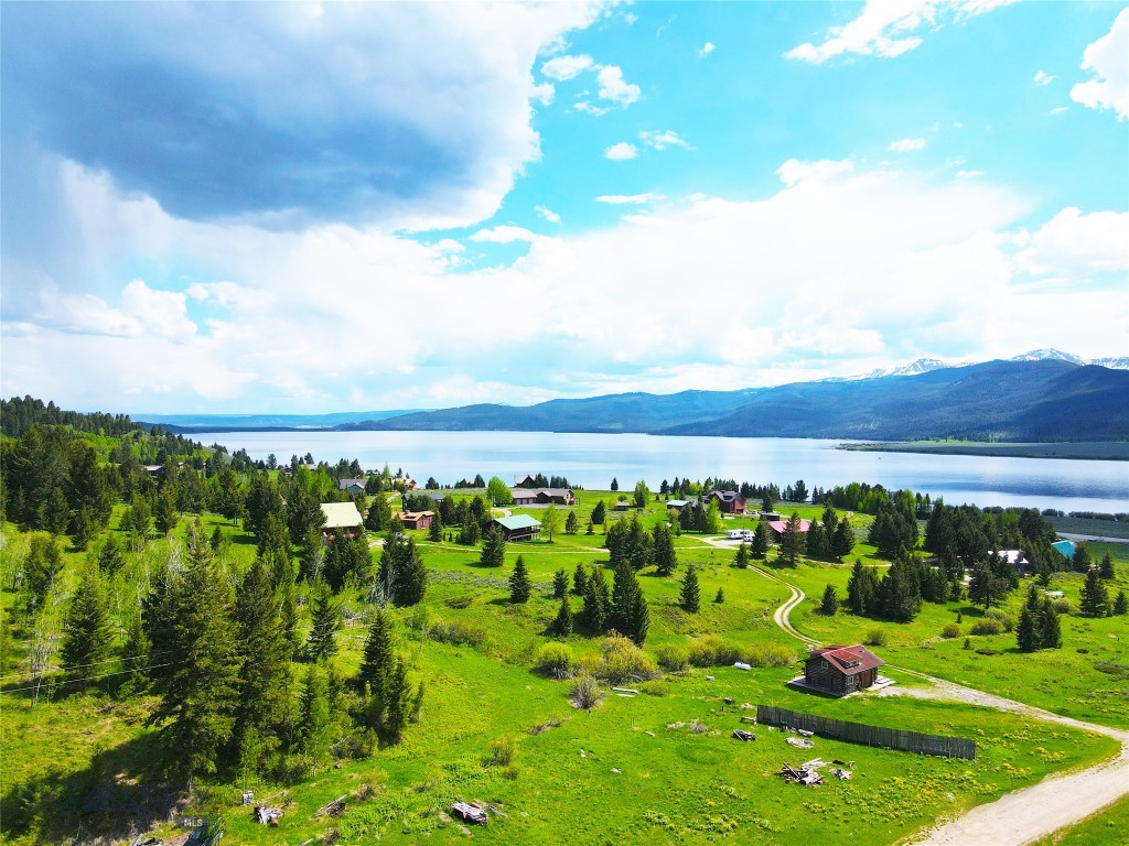 212 Hebgen Lodge Road, West Yellowstone, MT 59758