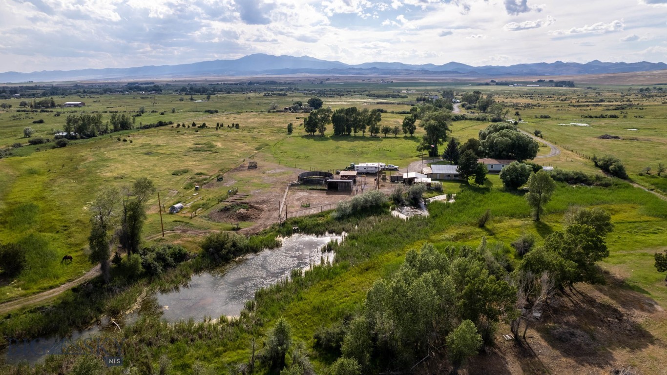 81 Daly Road, Whitehall, MT 59759