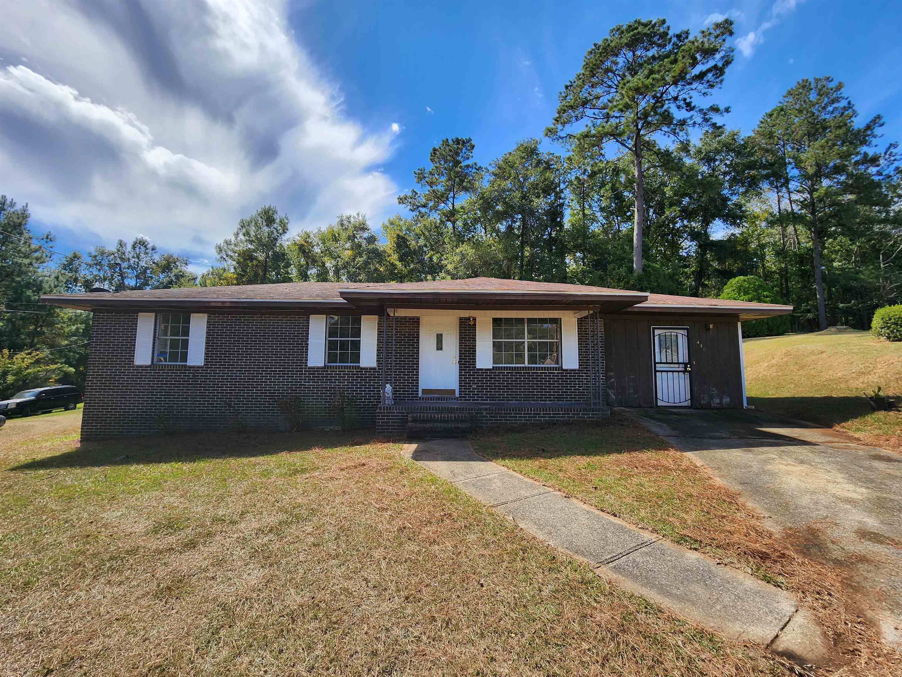 Pleasant and Quite Neighborhood, conveniently located off of US 90 in Quincy, FL minutes from downtown Quincy and few minutes from Tallahassee, FL. It sits on a .36-acre lot with 3 Bedrooms and a 1.5 Bath. Needs TLC.  Motivated Seller.