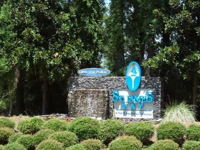 Great lot in St. James Bay. Come live & play in this amazing golf course community. Community features pool, pickleball courts, tennis courts, on-site restaurant/bar, gym, boat storage and a neighbors only park on the water with day dock! Minimum build is 1,800 sq ft.