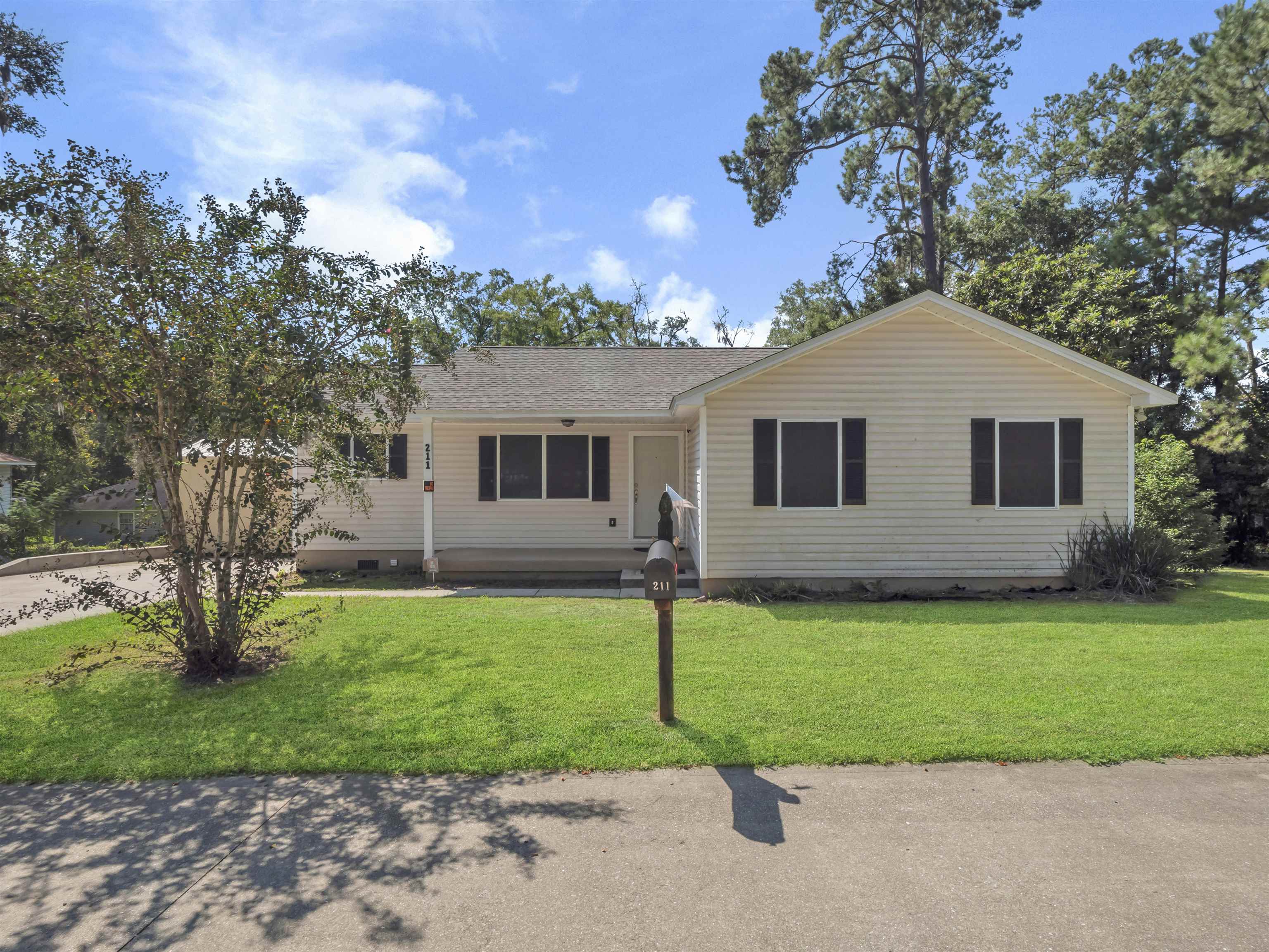 Adorable, 3 bedroom, 2 bathroom home is move-in-ready! Fully renovated from top to bottom with new roof and laminate flooring throughout. Vaulted ceiling in living room adds spacious feel. The kitchen has been beautifully redesigned. Must see to appreciate! Owner occupied. Showings by appointment only.