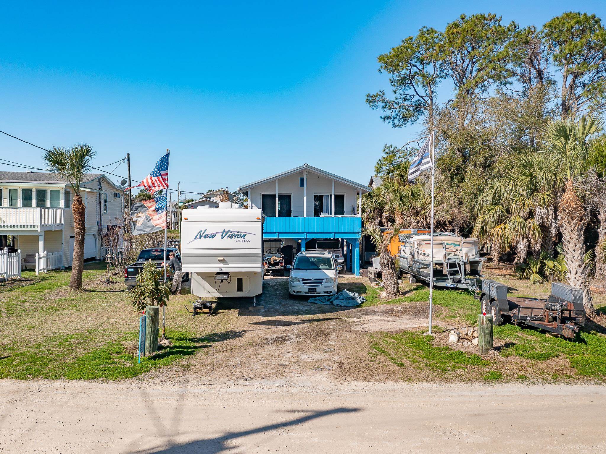 200 Beaty Taff Drive, CRAWFORDVILLE, FL 32327