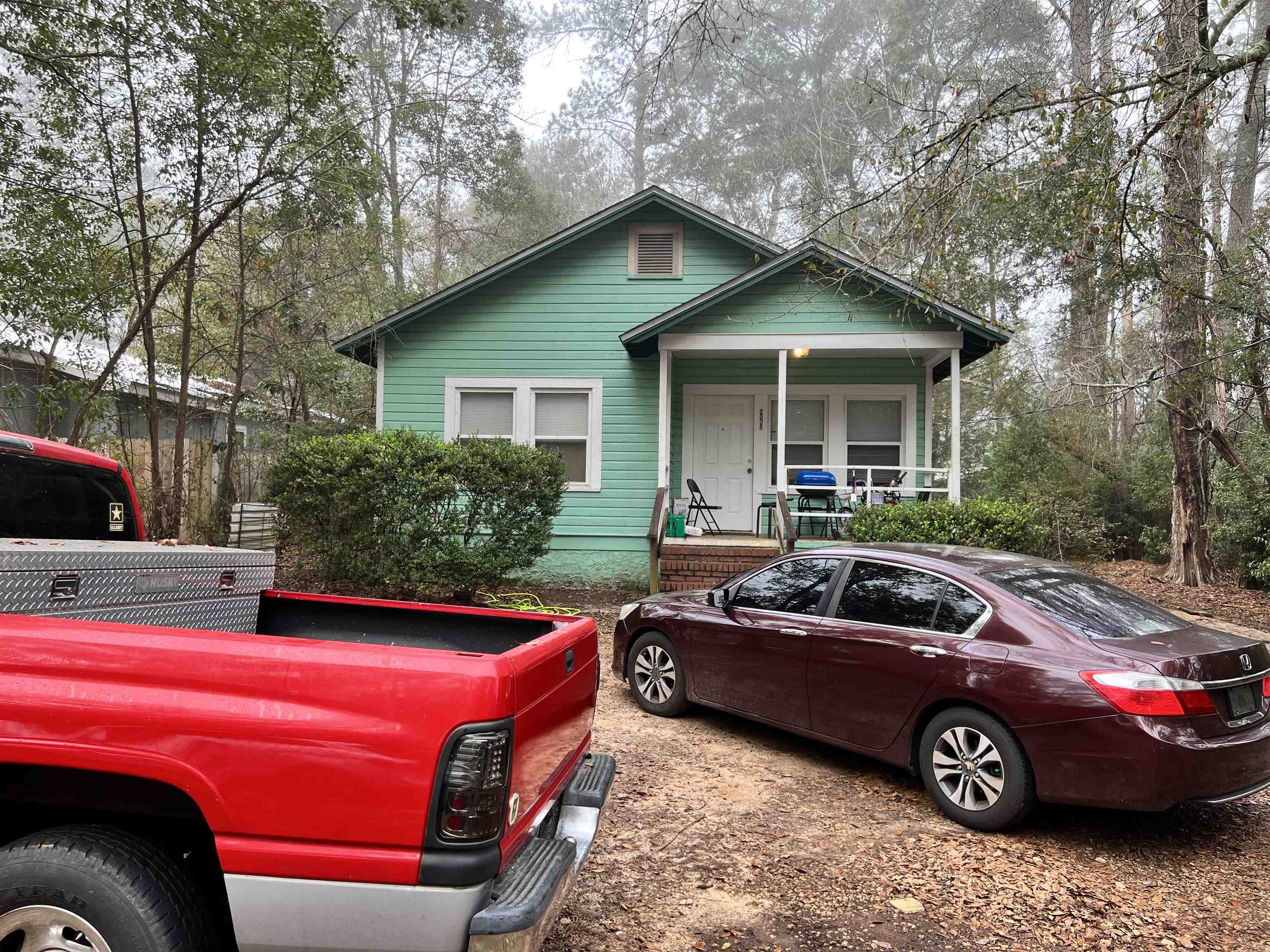 Investor Special!! Good rental income. Currently rented at $900. Needs some work. No SPD. Seller did not live there. Buyer to verify square footage. 3 bed and 1 full bath with nice large backyard. Bring all offers! This will not last.