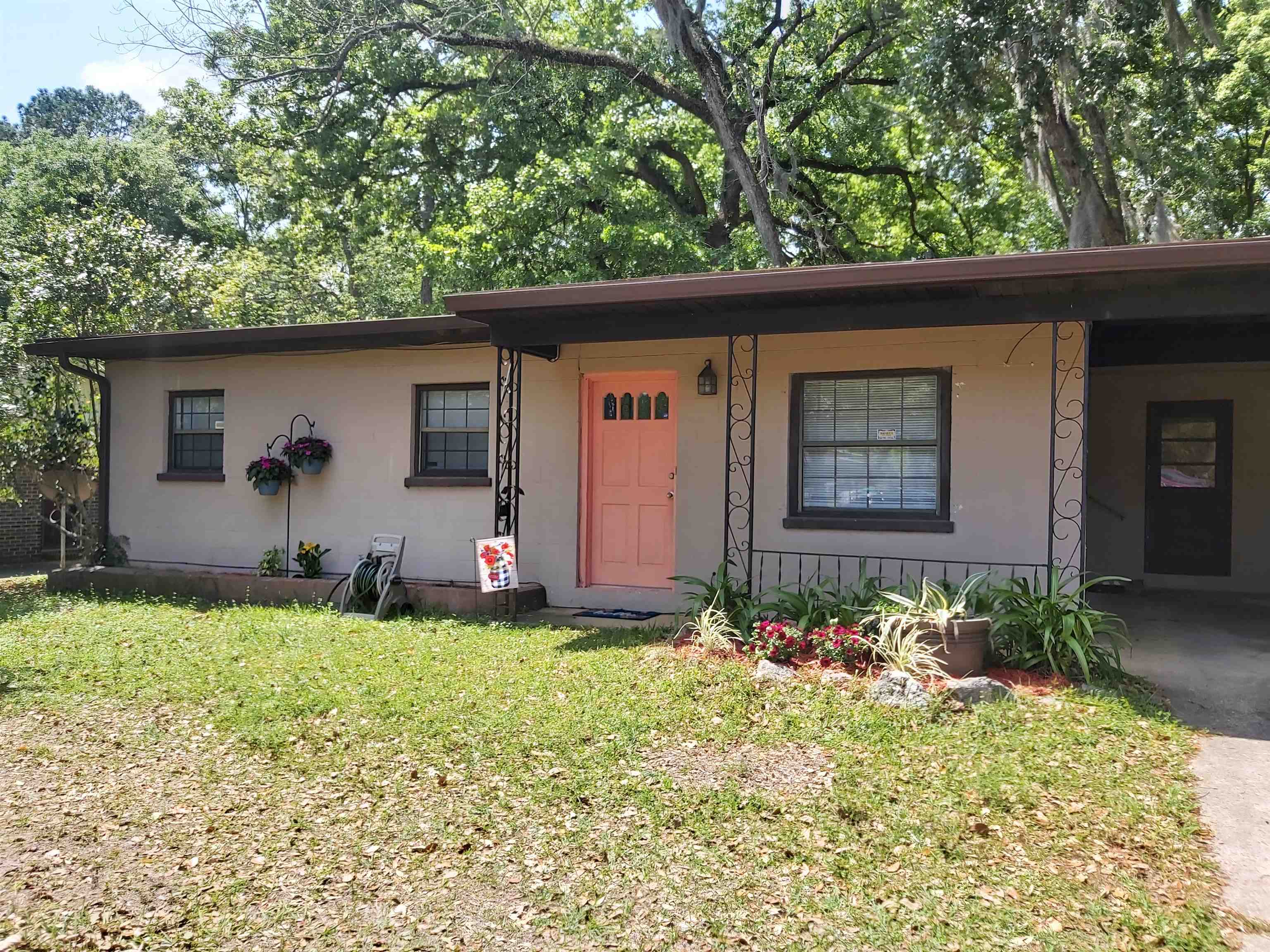 Beautiful, well maintained two bedrooms 1 1/2 bath. Kitchen upgrade, new roof 2019, on-demand hot water heater, large family / Rec room, newer carpet and flooring, utility room w/washer & dryer included, fully fenced, party deck & fire pit, screened porch, workshop. Near FSU, TCC, FAMU, and shopping! 3% VA assumable loan available for those who qualify!