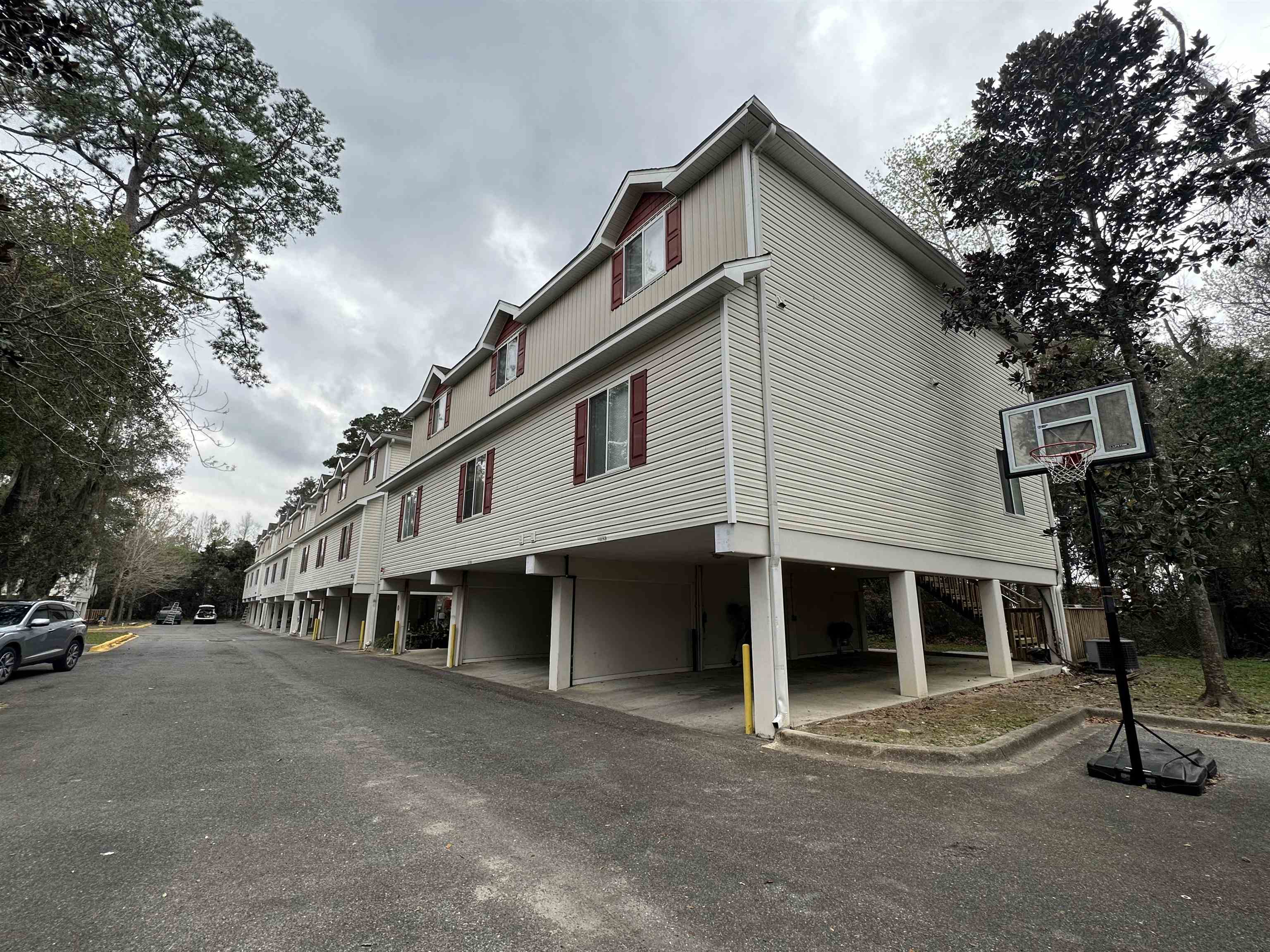 2601 MCKEITHEN Court 1-17, TALLAHASSEE, FL 32304
