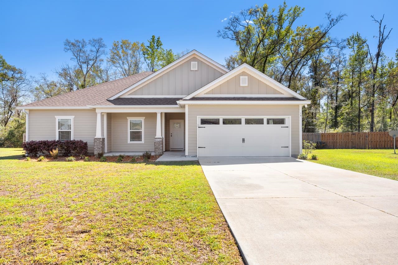 15 Garland Circle, CRAWFORDVILLE, FL 32327