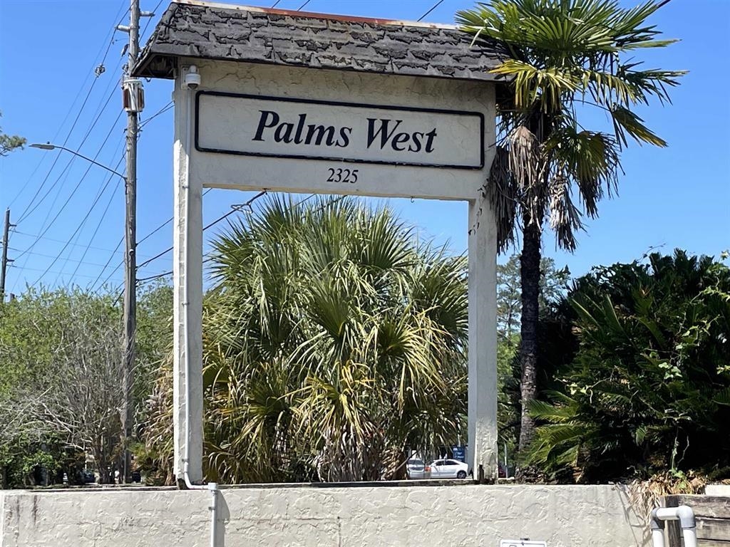 INVESTMENT OPPORTUNITY!! One bedroom one bath end unit in Palms West. Palms West Condominiums is collecting on a special assessment to fix and improve the entire property big time! Spacious unit with all-in-one washer/dryer unit. Large living/dining area. Walk in closet in bedroom. New garbage disposal. Great income property with a tenant at $895/month until August (wishes to go to month to month after). Seller will pay half the assessment with acceptable offer. Due to owner occupant ratio funding must be private or cash.