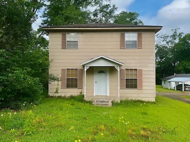 3 bedroom 3 bath 1,664 SF home. Nice 2 room workshop in back included. Seller’s are in the process of packing and moving.