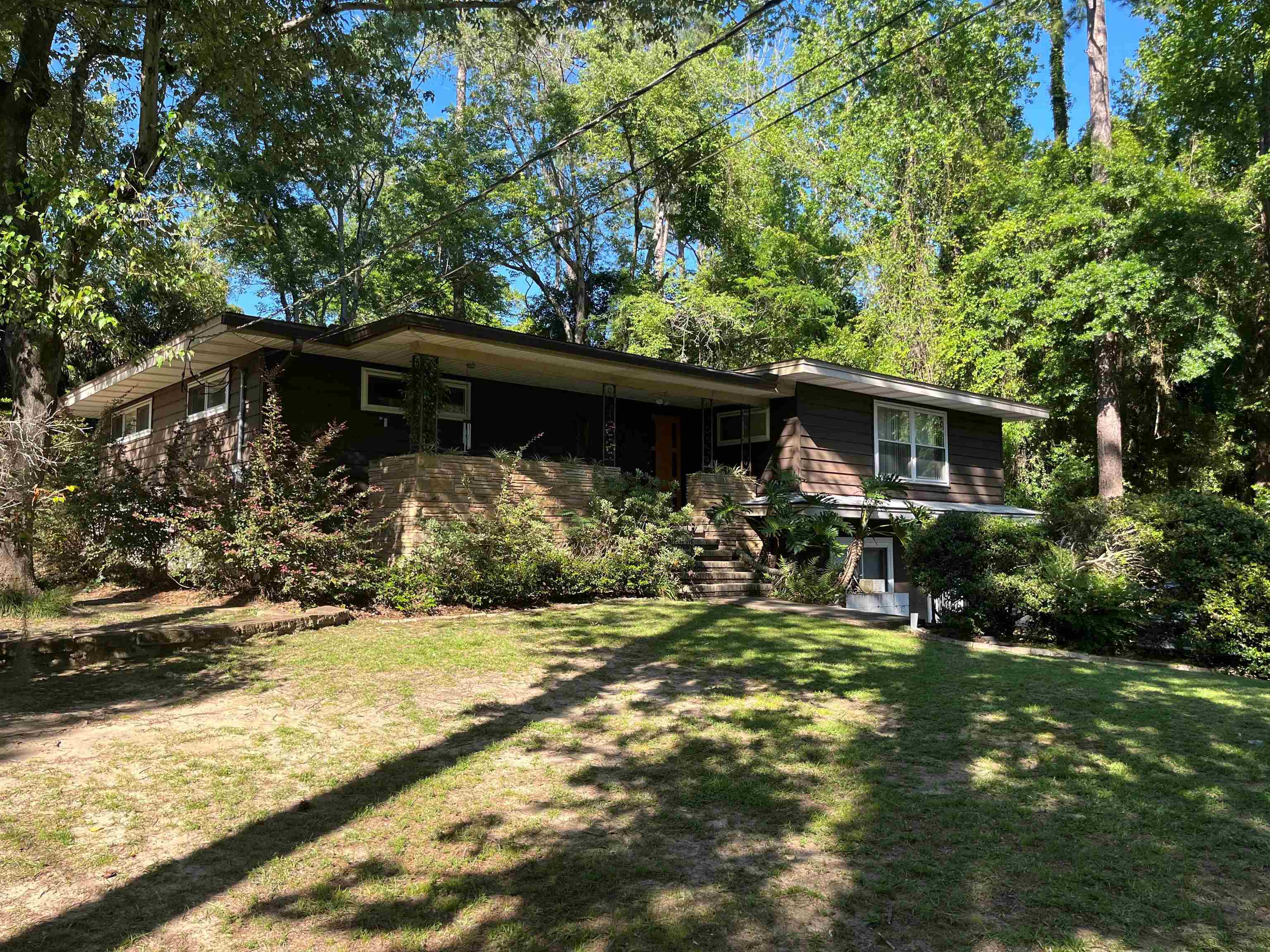 2306 DOMINGO Drive, TALLAHASSEE, FL 32304