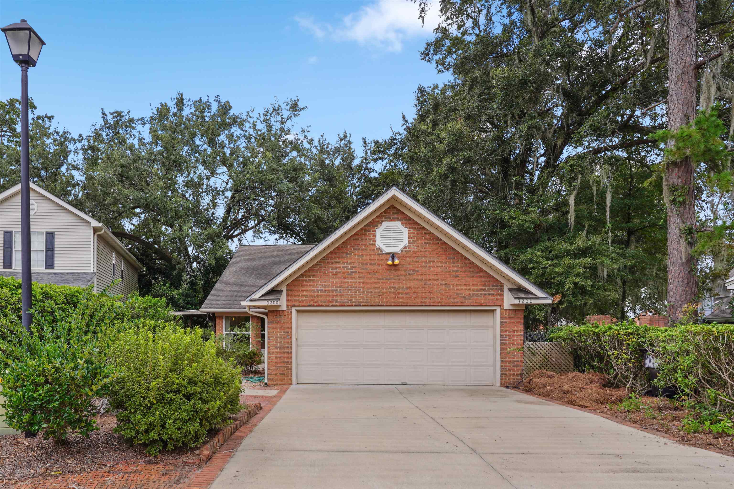 3200 Castle Court, TALLAHASSEE, FL 32309