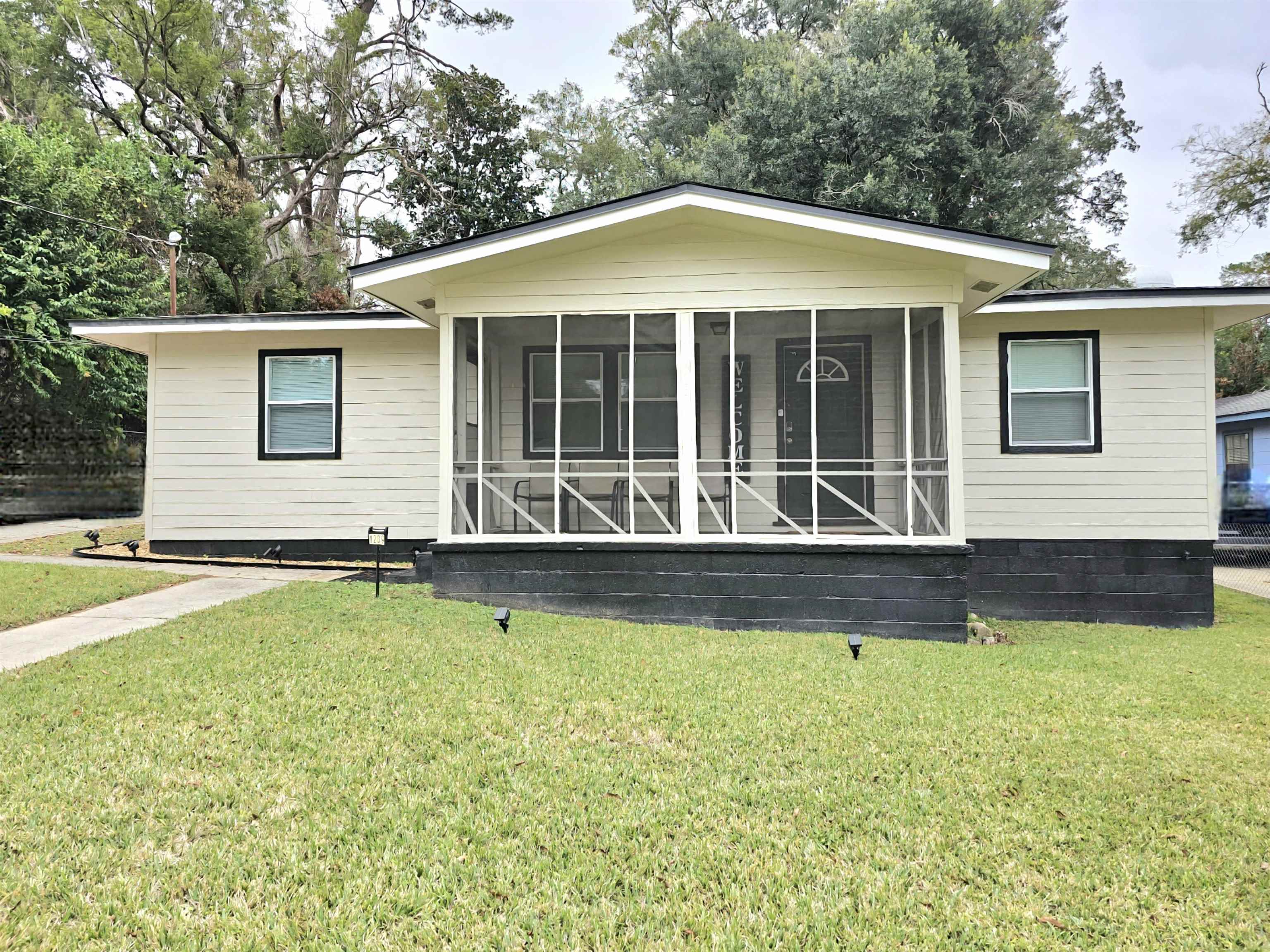 Attention first time home buyers and investors....this is a MUST SEE! Super affordable, super clean and well maintained! This split plan home offers 3 bedrooms and a full bath on one side and a separate bonus room/bedroom with attached full bath on the other.  Home is fully renovated, nothing to do but move in!  Fantastic location, walking distance to FSU. Offering As Is with rights to inspect. Home is fully furnished and Seller is open to leaving everything with acceptable offer. !!! DO NOT WALK PROPERTY WITHOUT AN APPOINTMENT !!!