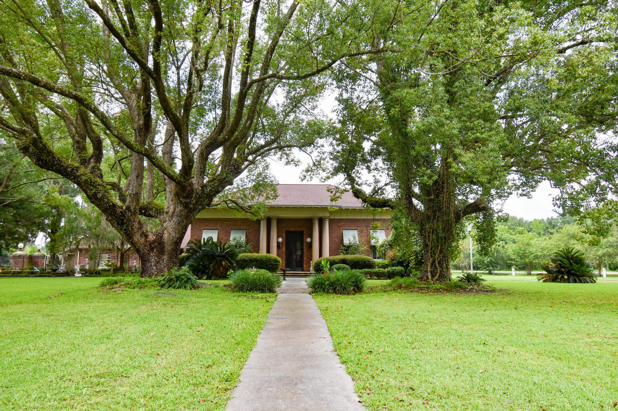 1407 W Main Street, PERRY, FL 