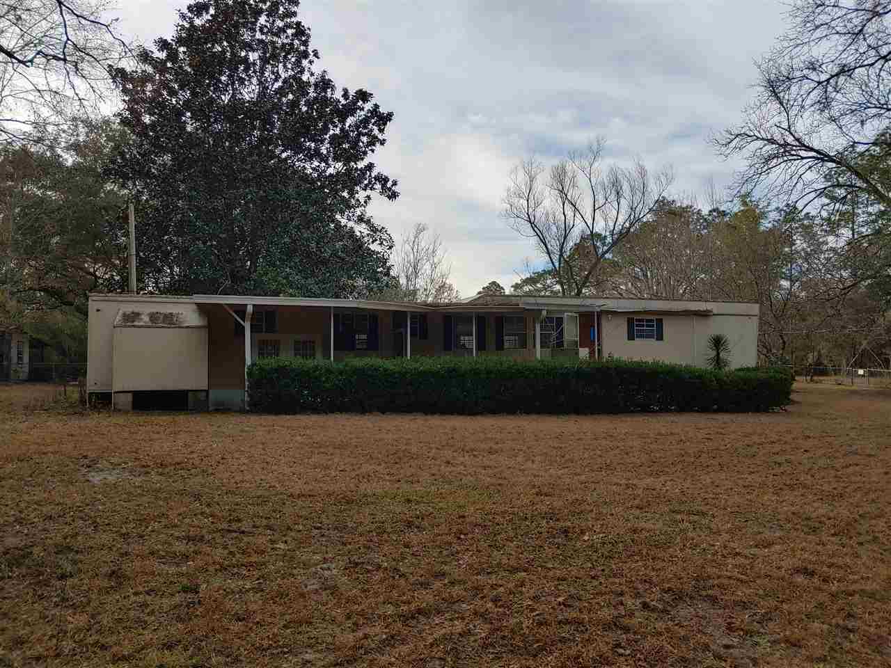 99 Crestwood Drive, CRAWFORDVILLE, FL 32327