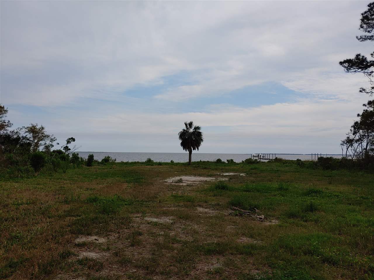 2616 E 98 Highway, CARRABELLE, FL 32322