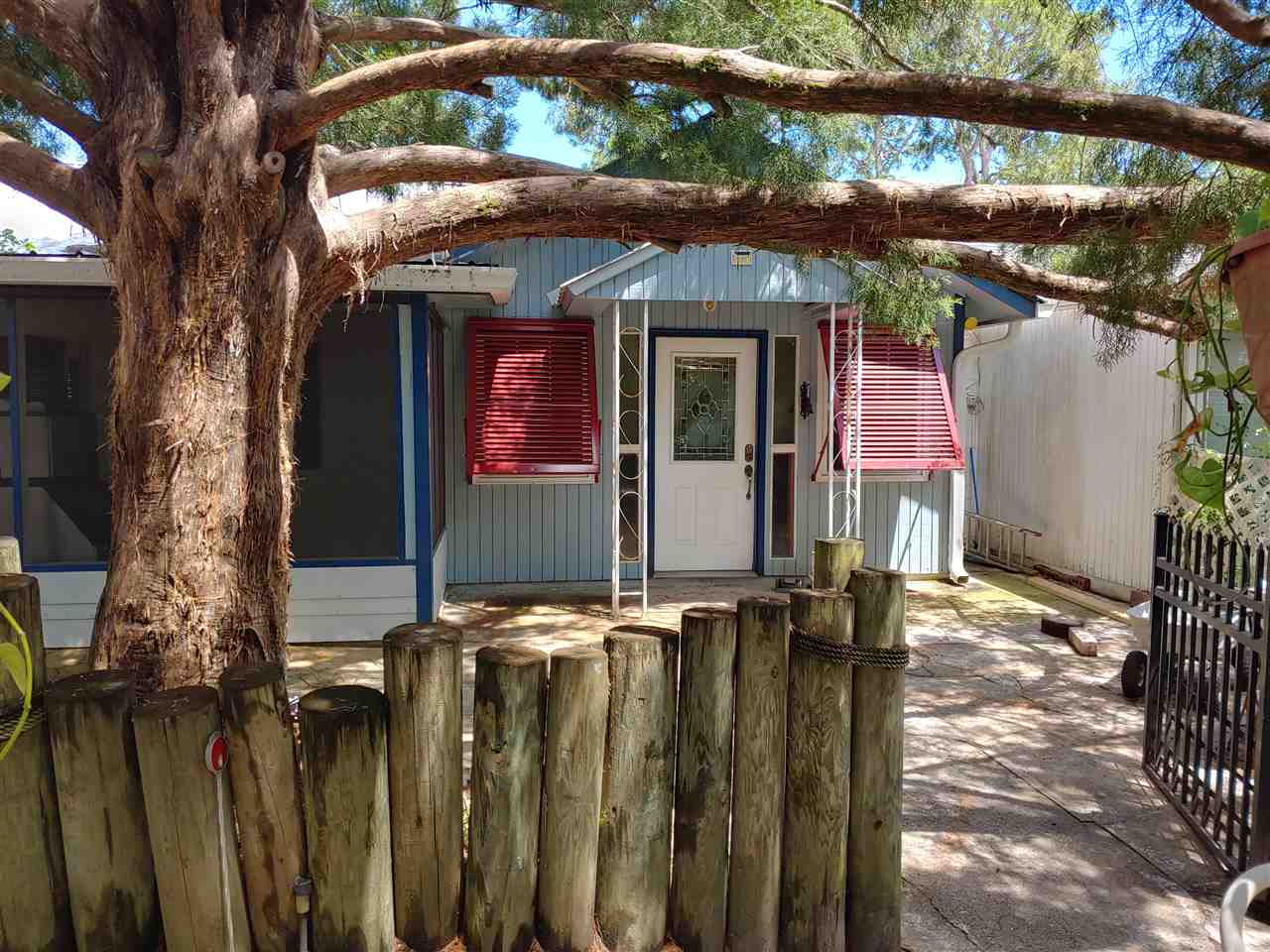 2-2 Parker Avenue, LANARK VILLAGE, FL 32323
