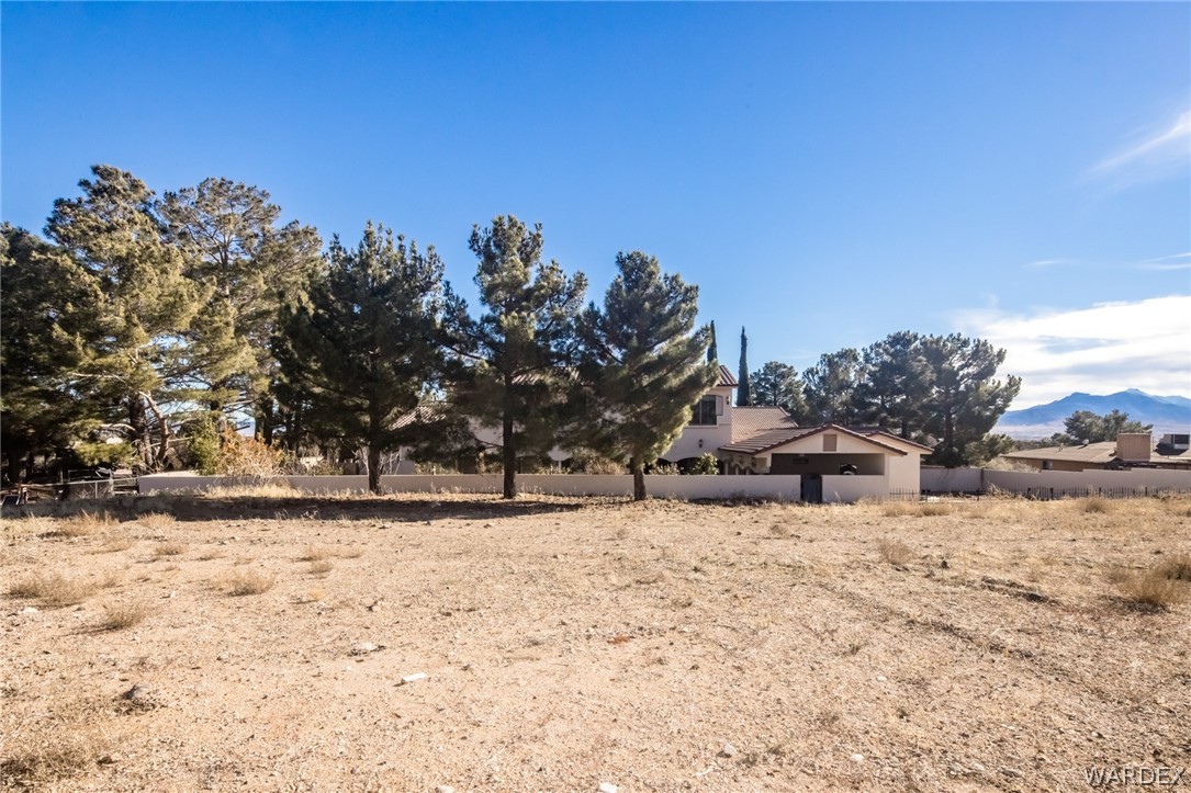 Listing photo id 83 for 3783 Cantle Drive
