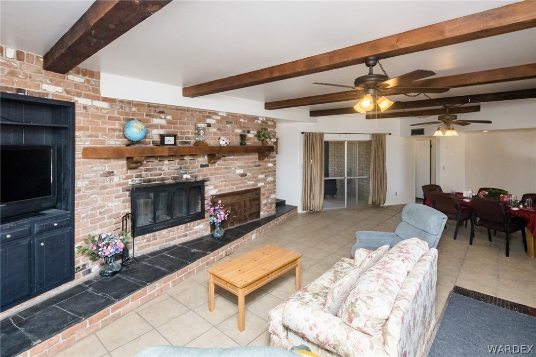 Listing photo id 12 for 3130 Hualapai Mountain Road