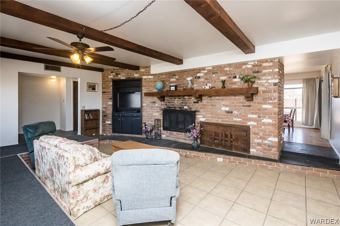 Listing photo id 17 for 3130 Hualapai Mountain Road