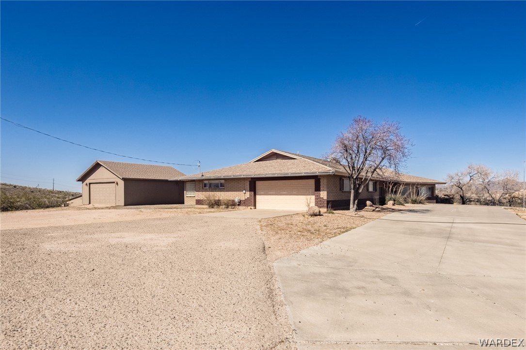 Listing photo id 2 for 3130 Hualapai Mountain Road