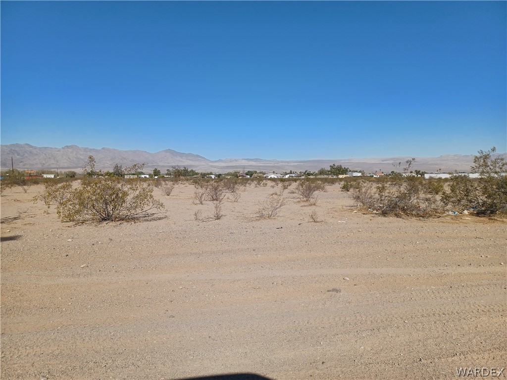 Listing photo id 14 for 4219 Highway 95