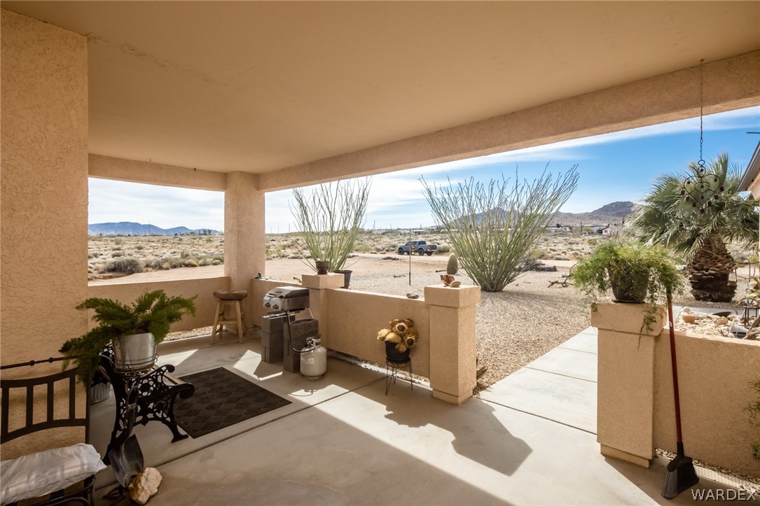 Listing photo id 39 for 8533 Canyon Drive