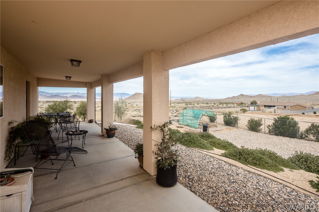 Listing photo id 40 for 8533 Canyon Drive