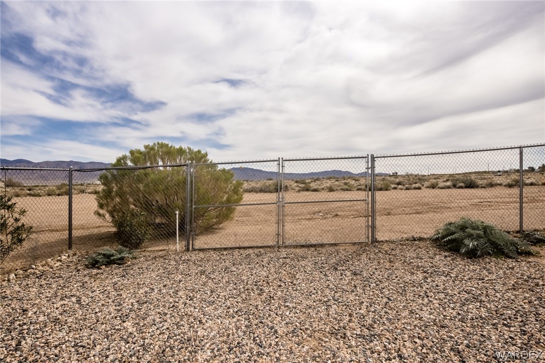 Listing photo id 46 for 8533 Canyon Drive