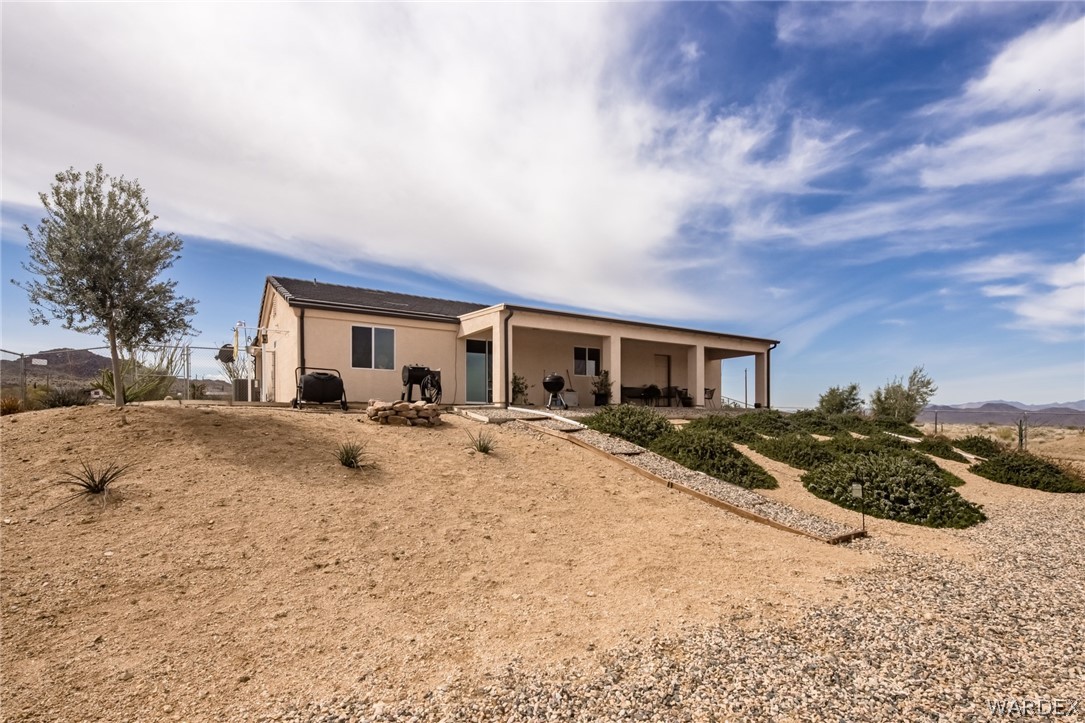 Listing photo id 47 for 8533 Canyon Drive