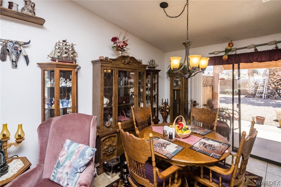 Listing photo id 12 for 9157 Concho Drive