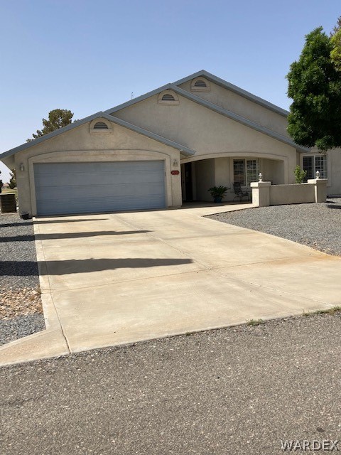 Listing photo id 2 for 9713 Pebble Drive