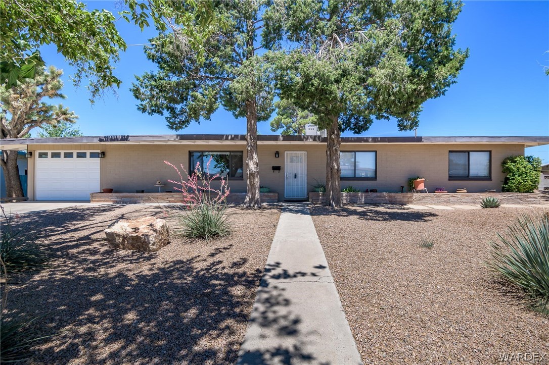 Listing photo id 67 for 2401 Mullen Drive
